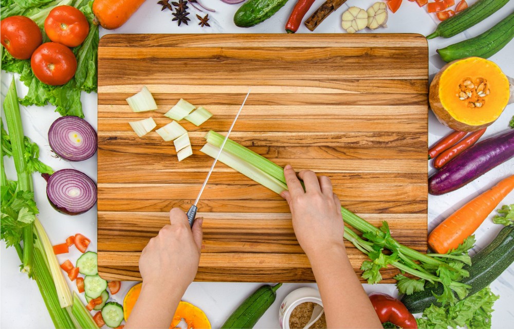 Rectangular Teak Cutting Board With Hand Grip